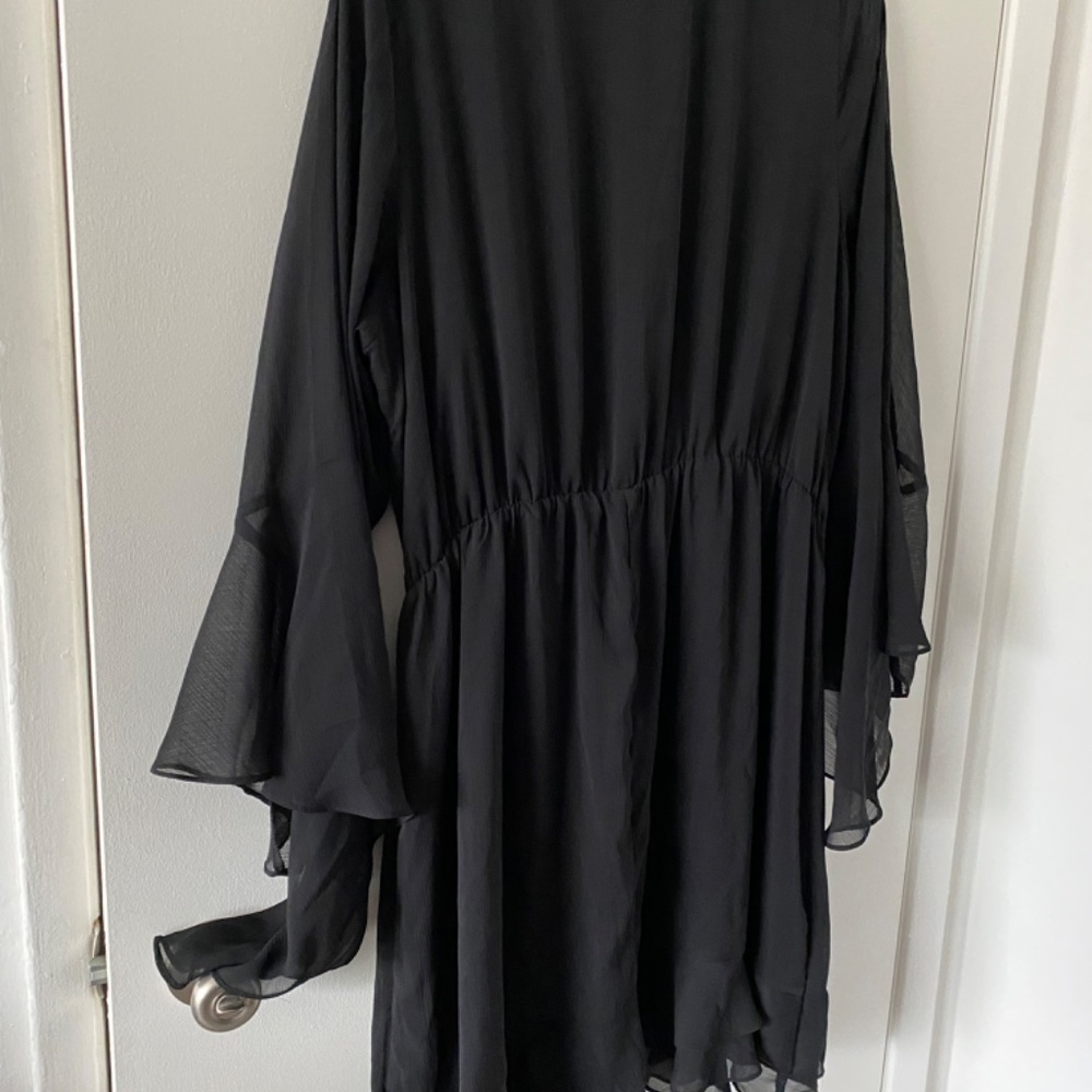 Dress - Picture 4 of 6